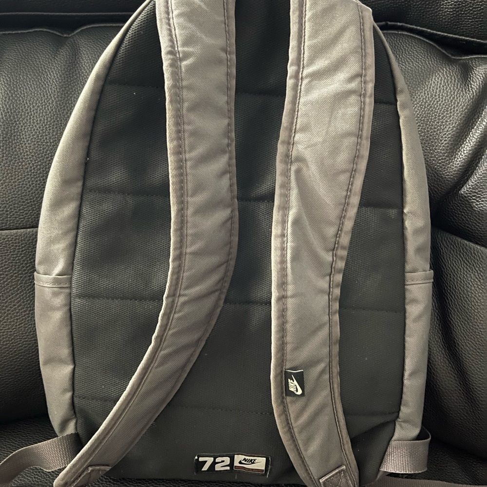 Nike elemental back pack - Picture 3 of 3